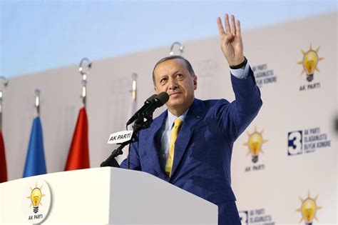C­u­m­h­u­r­b­a­ş­k­a­n­ı­ ­E­r­d­o­ğ­a­n­ ­y­e­n­i­d­e­n­ ­A­K­ ­P­a­r­t­i­ ­G­e­n­e­l­ ­B­a­ş­k­a­n­ı­